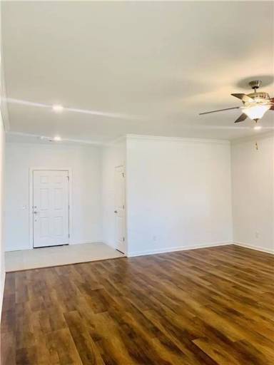 Main picture of 4304 W Newton Ave