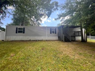 Main picture of 1 Hackberry St