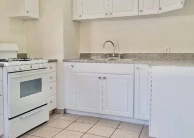 Main picture of 15904 Sherman Way