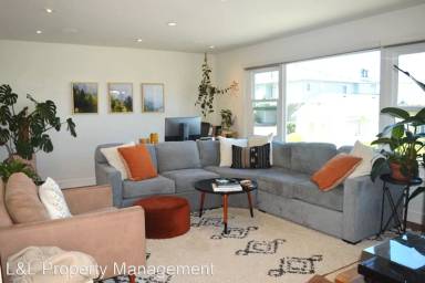 Main picture of 105 Pearl St