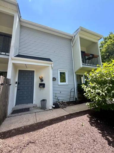 Main picture of 274 W Chelsea Cir