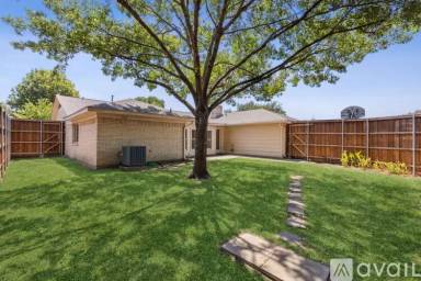 Main picture of 1615 Marquette Dr
