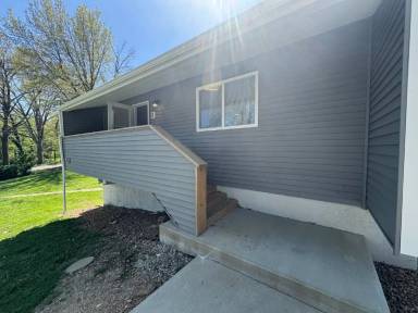 Main picture of 1501 W Enos Ave