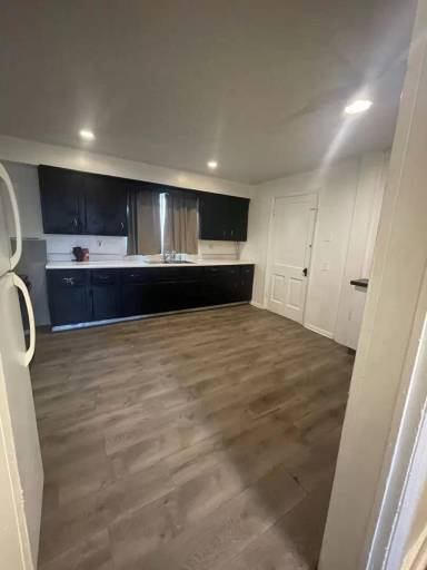 Main picture of 271 Locust Ave