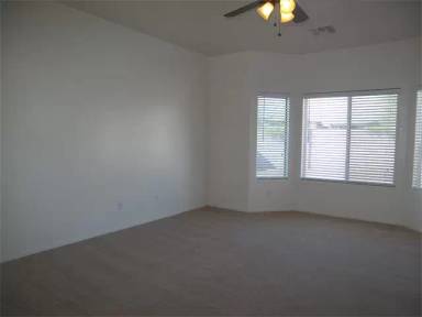 Main picture of 11642 W Jackson St