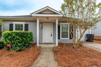 Main picture of 7004 Antilles Dr