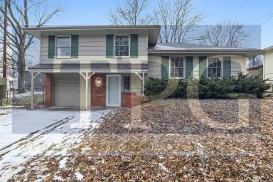 Main picture of 9226 Oakland Ave