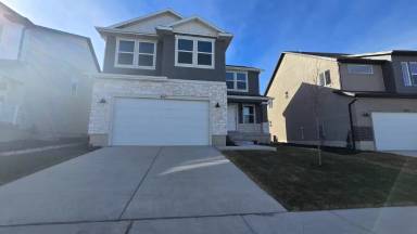 Main picture of 687 N Boseman Way