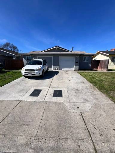 Main picture of 5934 Clover Manor Way