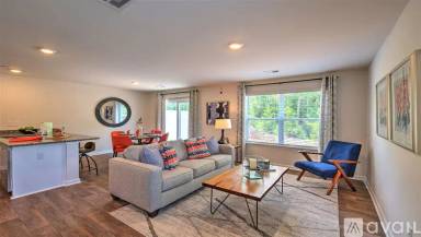 Main picture of Oakmont Valley Trl