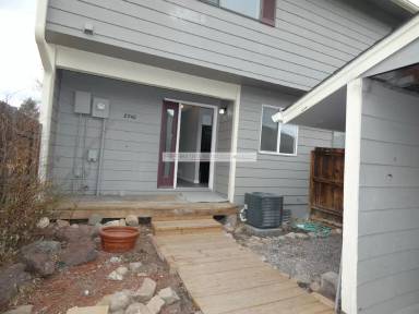Main picture of 8740 Carr Loop