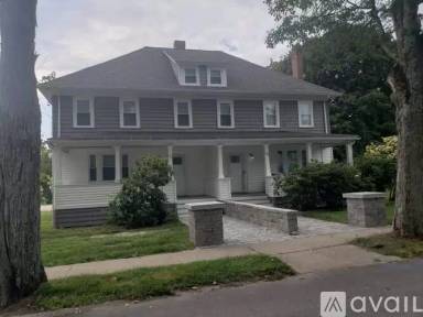 Main picture of 98 Mount Vernon St