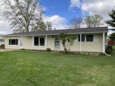 Main picture of 810 Illinois 121