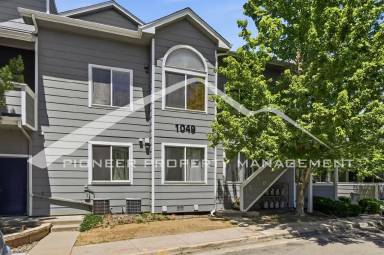 Main picture of 1049 S Walden Way