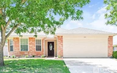 Main picture of 1535 Warrington Way