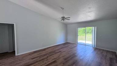 Main picture of 4855 Sparrow Dr