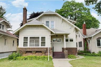 Main picture of 4228 Minnehaha Ave