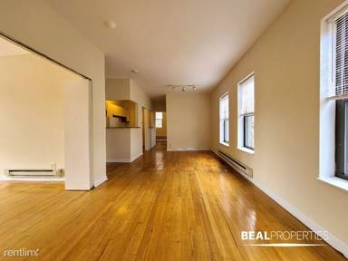 Main picture of 654-64 W Cornelia Ave