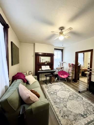 Main picture of 301 S Winebiddle St