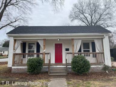 Main picture of 220 S Rose Ave