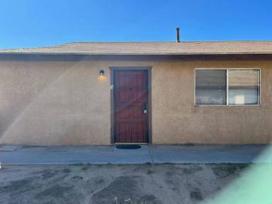 Main picture of 224 W Wilson Ave