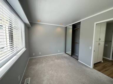 Main picture of 10384 Alpine Dr