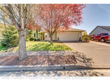 Main picture of 1966 SW Fellows St