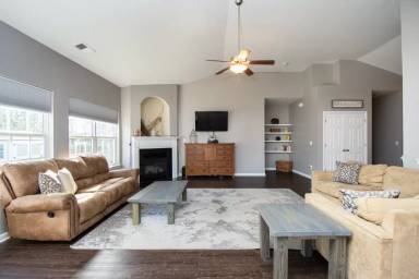 Main picture of 1018 Little Rock Ct