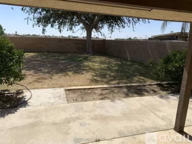 Main picture of 443 Campus Dr