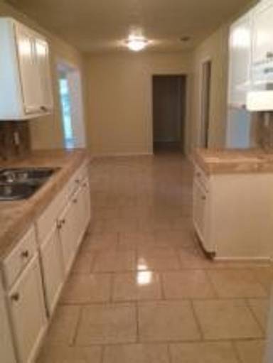 Main picture of 2135 Figaro Ln