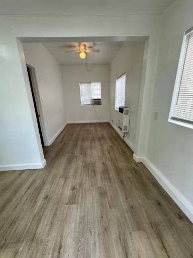 Main picture of 8310 Avalon Blvd