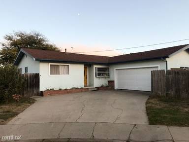 Main picture of 821 Diamond Cir