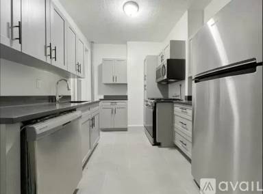 Main picture of 2172 Amsterdam Ave