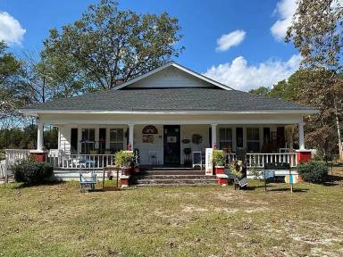 Main picture of 3174 Lindsay Rd