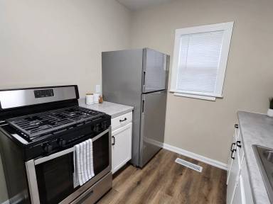 Main picture of 6434 N West Park View St