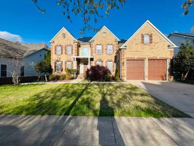 Main picture of 15506 Symondsbury Way