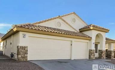 Main picture of 682 Covina Dr