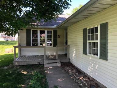 Main picture of 5215 W Harp Hollow Rd