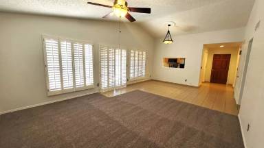 Main picture of 13829 S 42nd Way