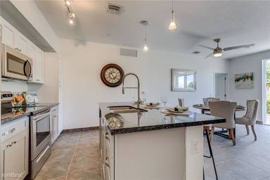 Main picture of 1550 NE 34th Ct