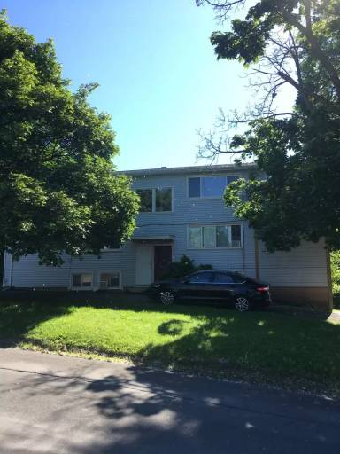 Main picture of 447 Clover Ridge Dr