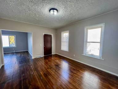 Main picture of 422 Seward St