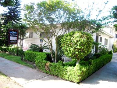 Main picture of 4430 Overland Ave