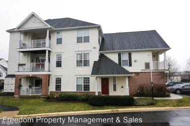 Main picture of 25320 Lake Mist Sq