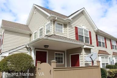 Main picture of 710 Waters Edge Ln