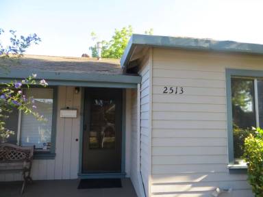 Main picture of 2513 Watson St