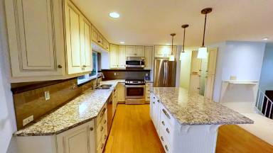 Main picture of 2820 E Crestline Dr