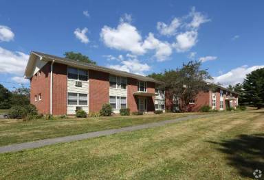 Main picture of 14-2 Revere Dr