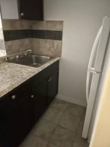 Main picture of 6830 N Sheridan Rd Apartments