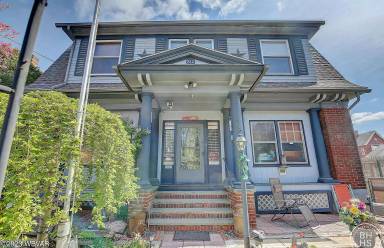 Main picture of 810 Hepburn St